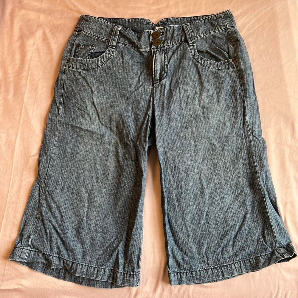 VINTAGE Y2K DKNY JEANS DENIM SHORTS 💙